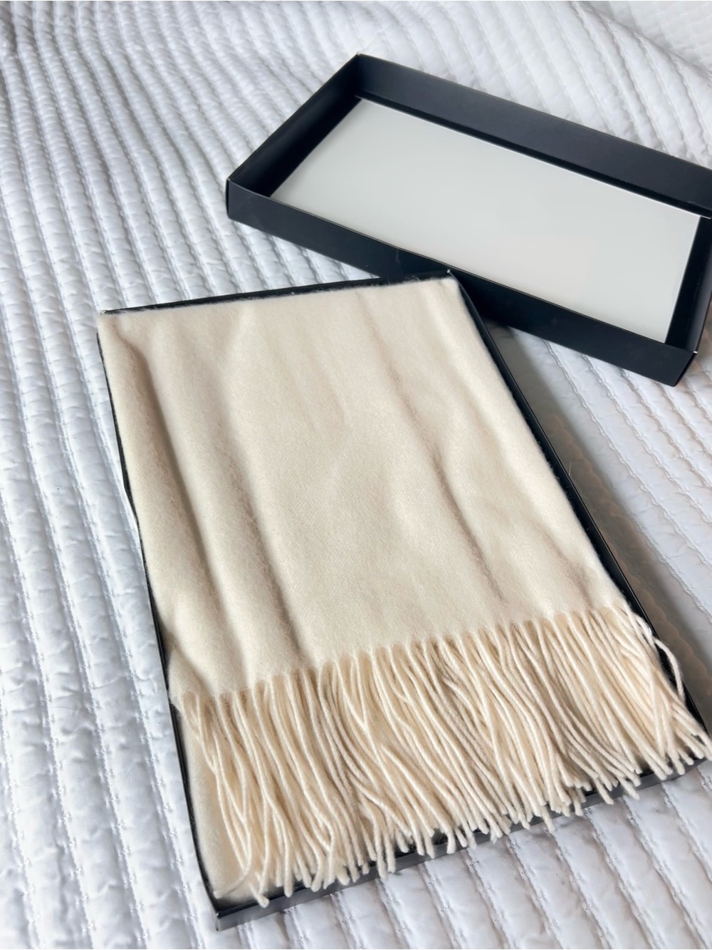 100% Cashmere Throw Blanket Brand New with Tags in Box